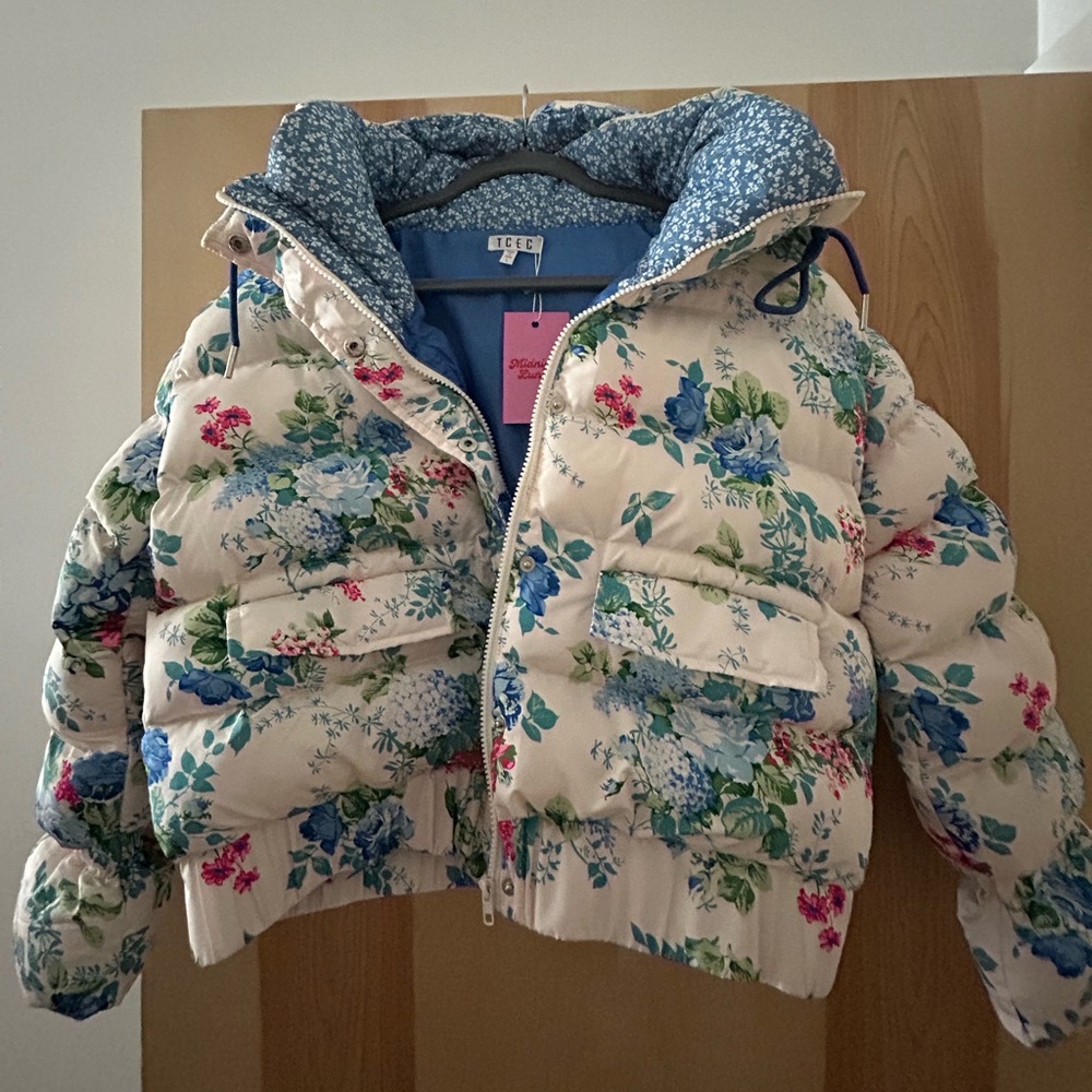 NWT TCEC Midnight lunch floral bomber pufffer coat